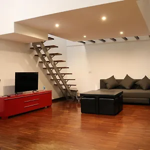 Cozy & Large Loft Famagosta , Milán Italia